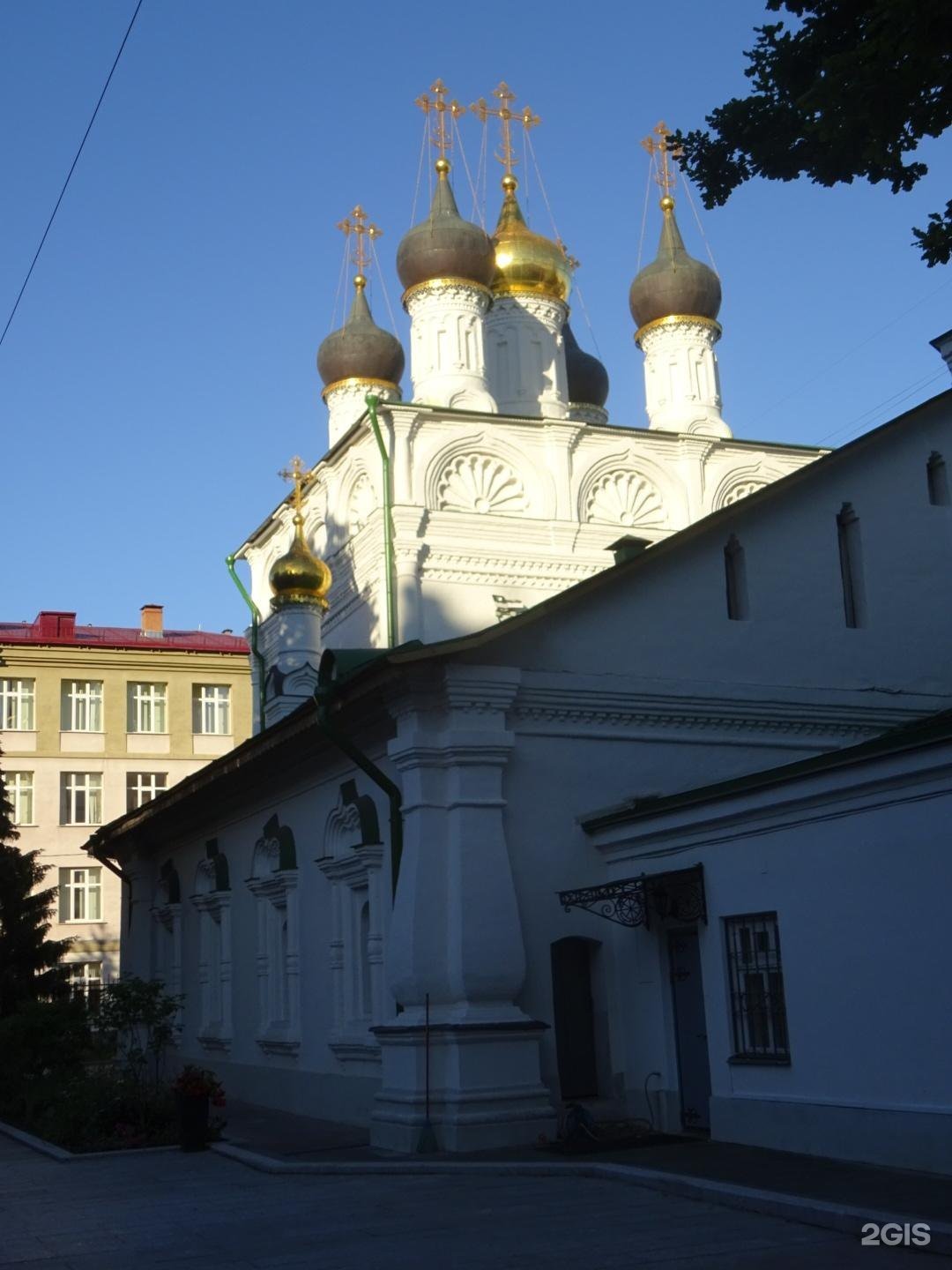 Спасопесковский пер 6 стр 7. Церковь Спаса на Песках в Москве. Храм Спаса на Песках на Арбате. Храм Спаса Преображения на Песках. Спасопесковская Церковь в Москве.