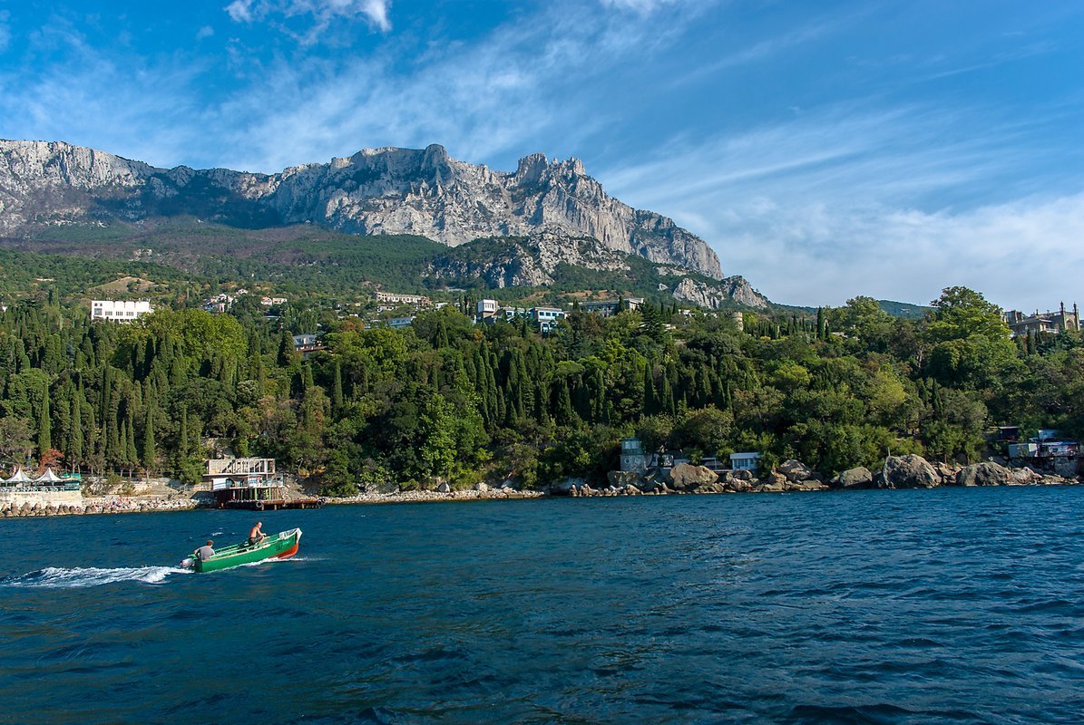 Пляж около Воронцовского дворца Алупка