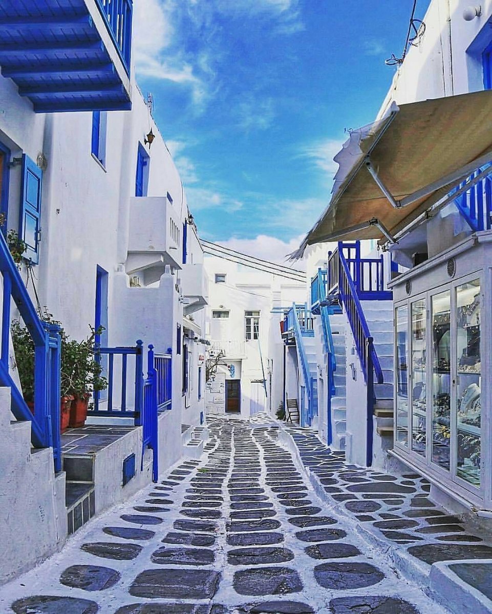 Голубой город в греции