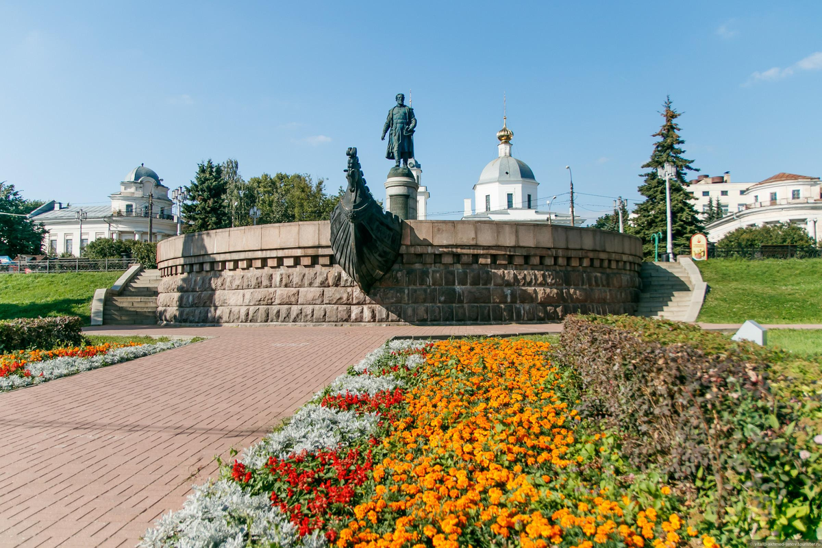 Афанасий Никитин памятник в Твери