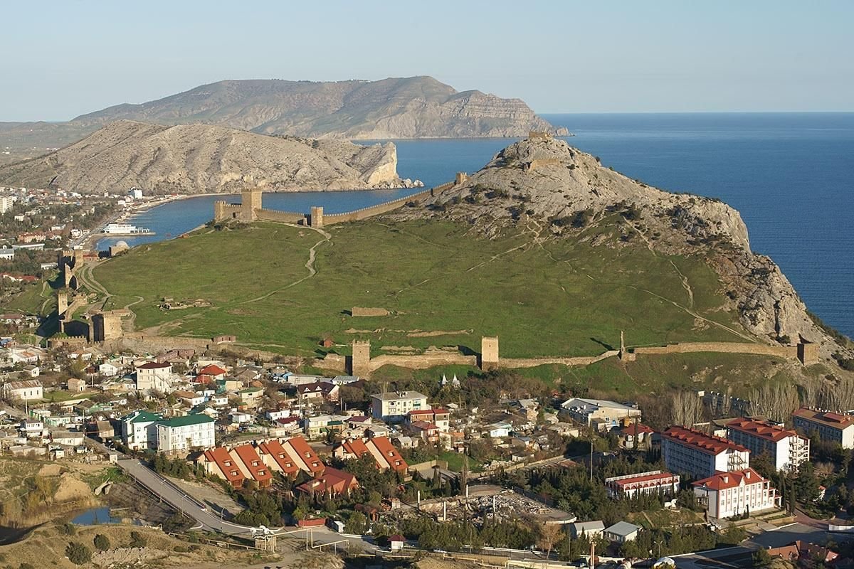 Город Судак в Крыму достопримечательности