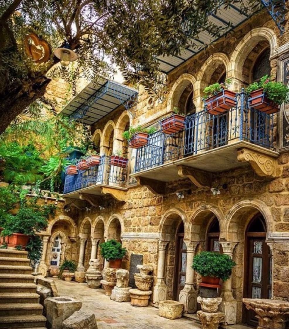 Ливан достопримечательности. Ливан Бейрут. Ливан Бейрут достопримечательности. Ливан архитектура. Ливан города Ливана.