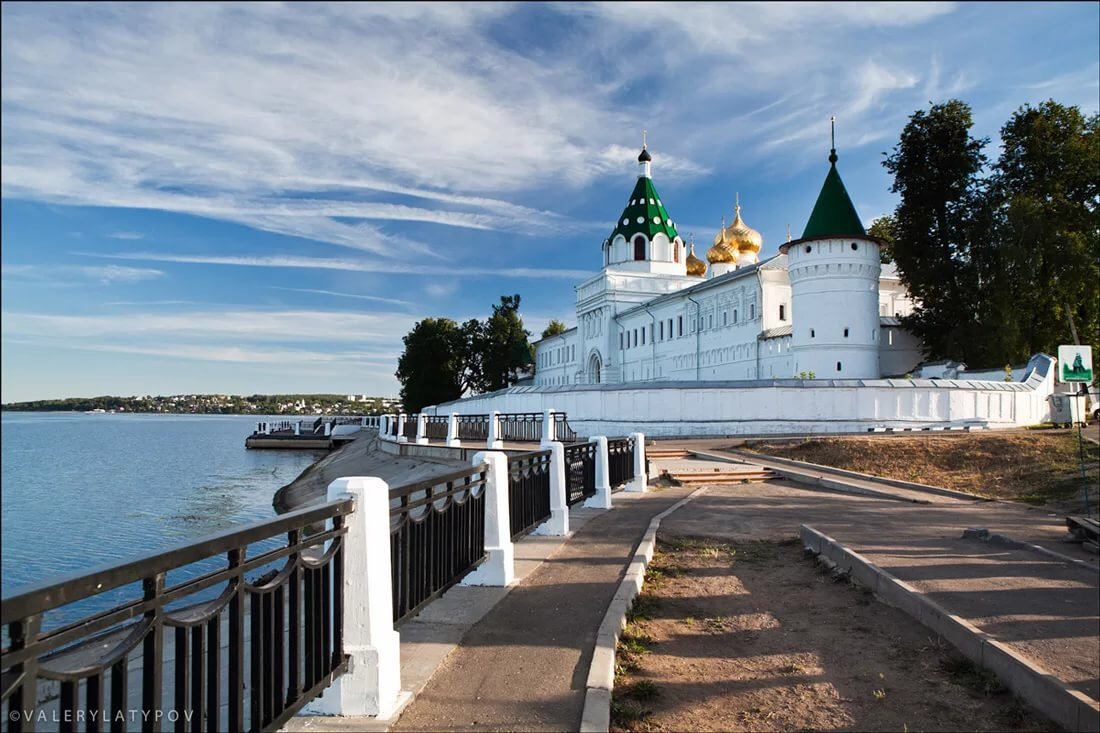 Ипатьевский монастырь панорама