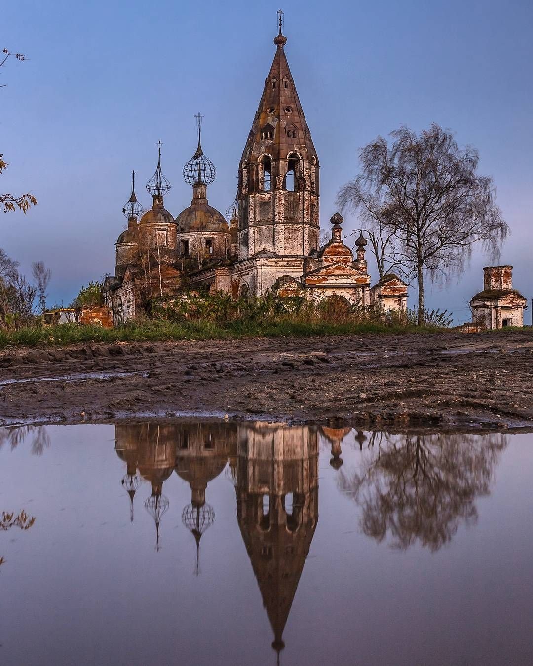 Храм Воскресения Христова село остров
