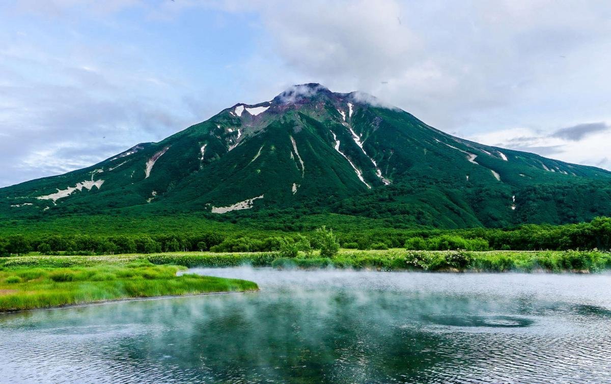 Памятник медведю Елизово Камчатка