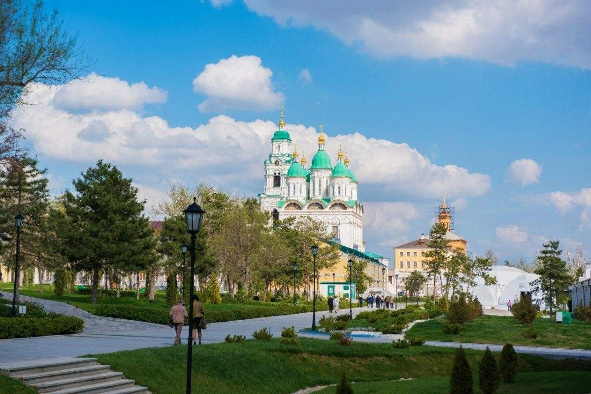 Астрахань набережная Кремль