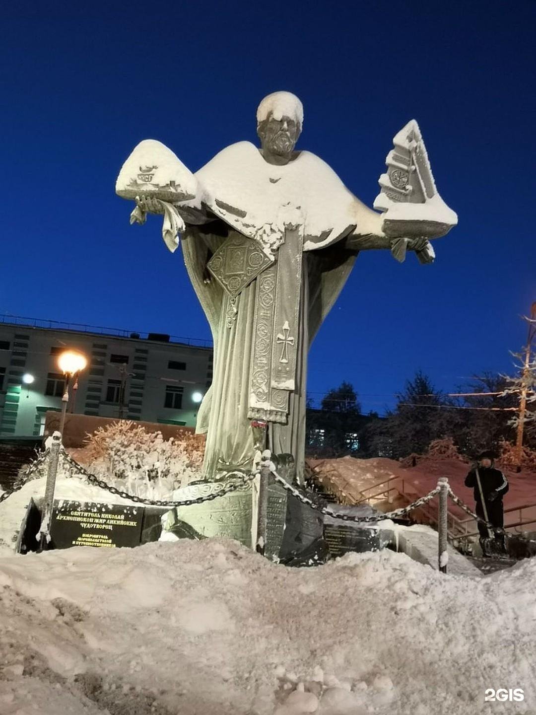 Мурманск достопримечательности. Памятники Мурманска. Памятники города Мурманска. Монумент города Мурманск.