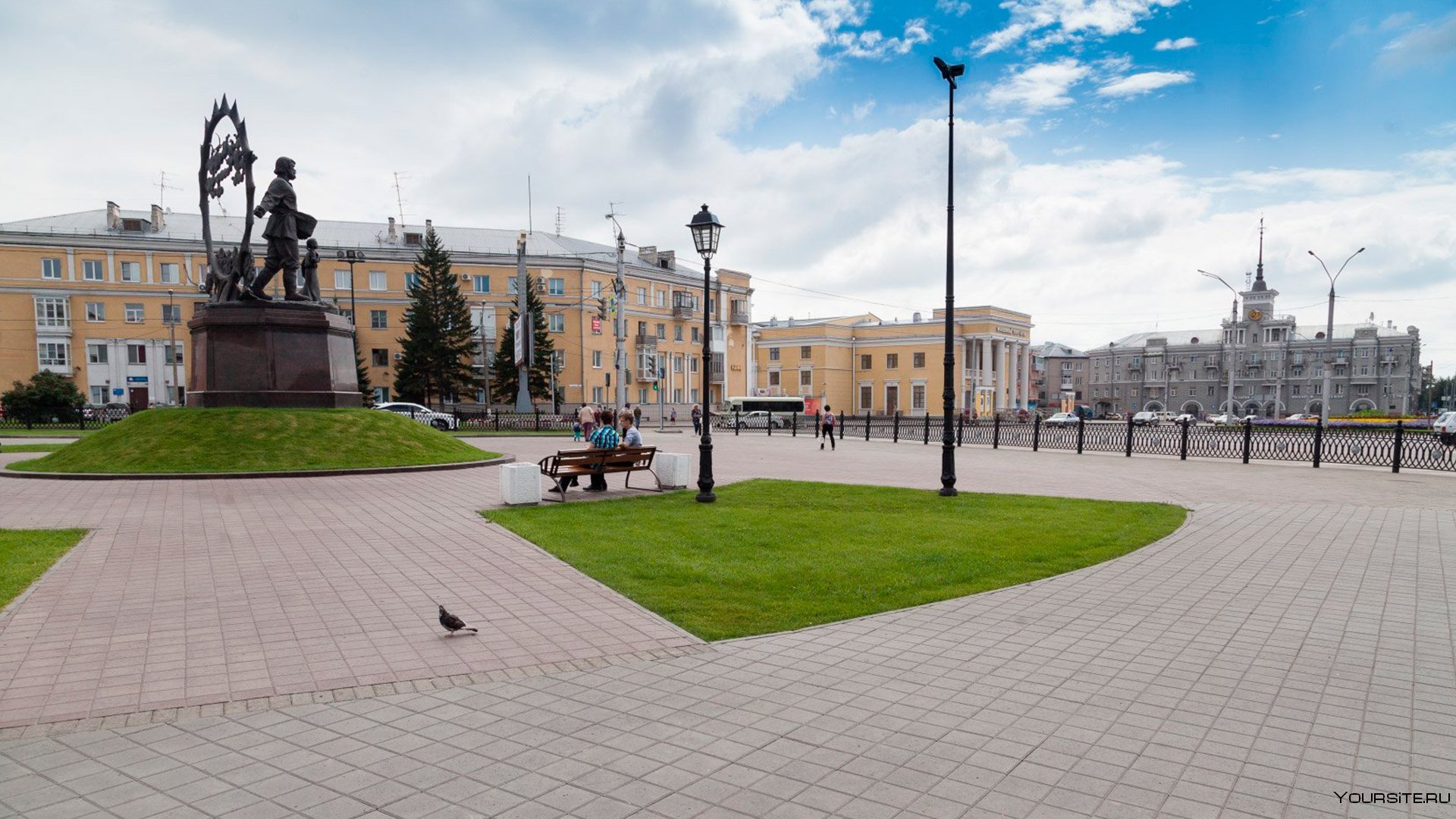 Площадь гор. Площадь города Барнаул. Барнаул Октябрьская площадь. Площадь октября Барнаул. Город Барнаул площадь октября.