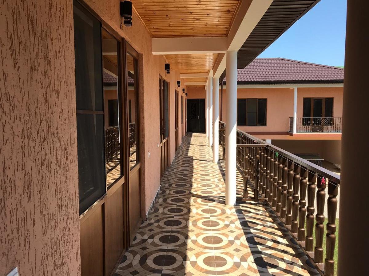 Al mare Hotel Пицунда
