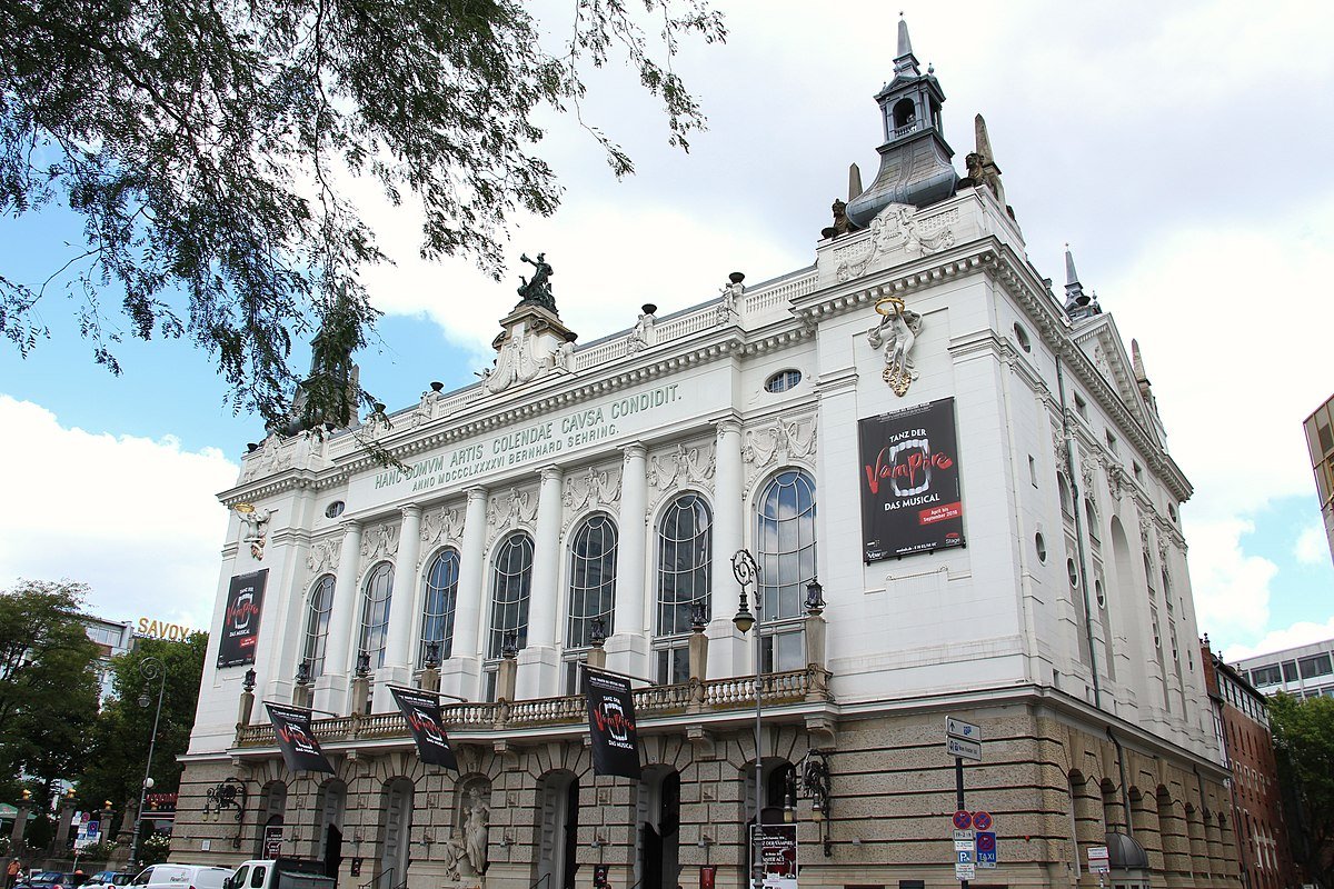 Театры берлина самые известные