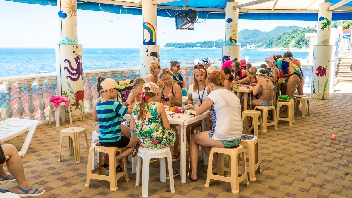 Море в Сочи чёрное море