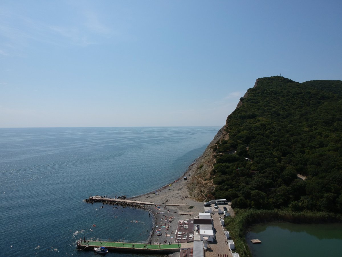 Новороссийск пляж Абрау Дюрсо