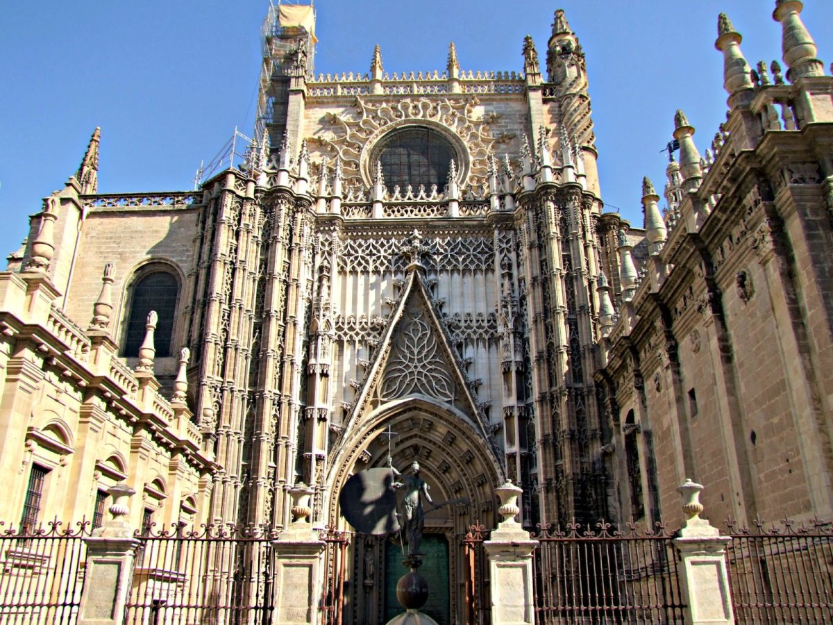 готические соборы испании
