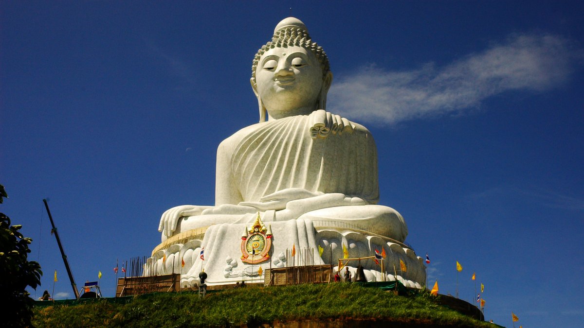 Звук на горе big Buddha в Тайланде