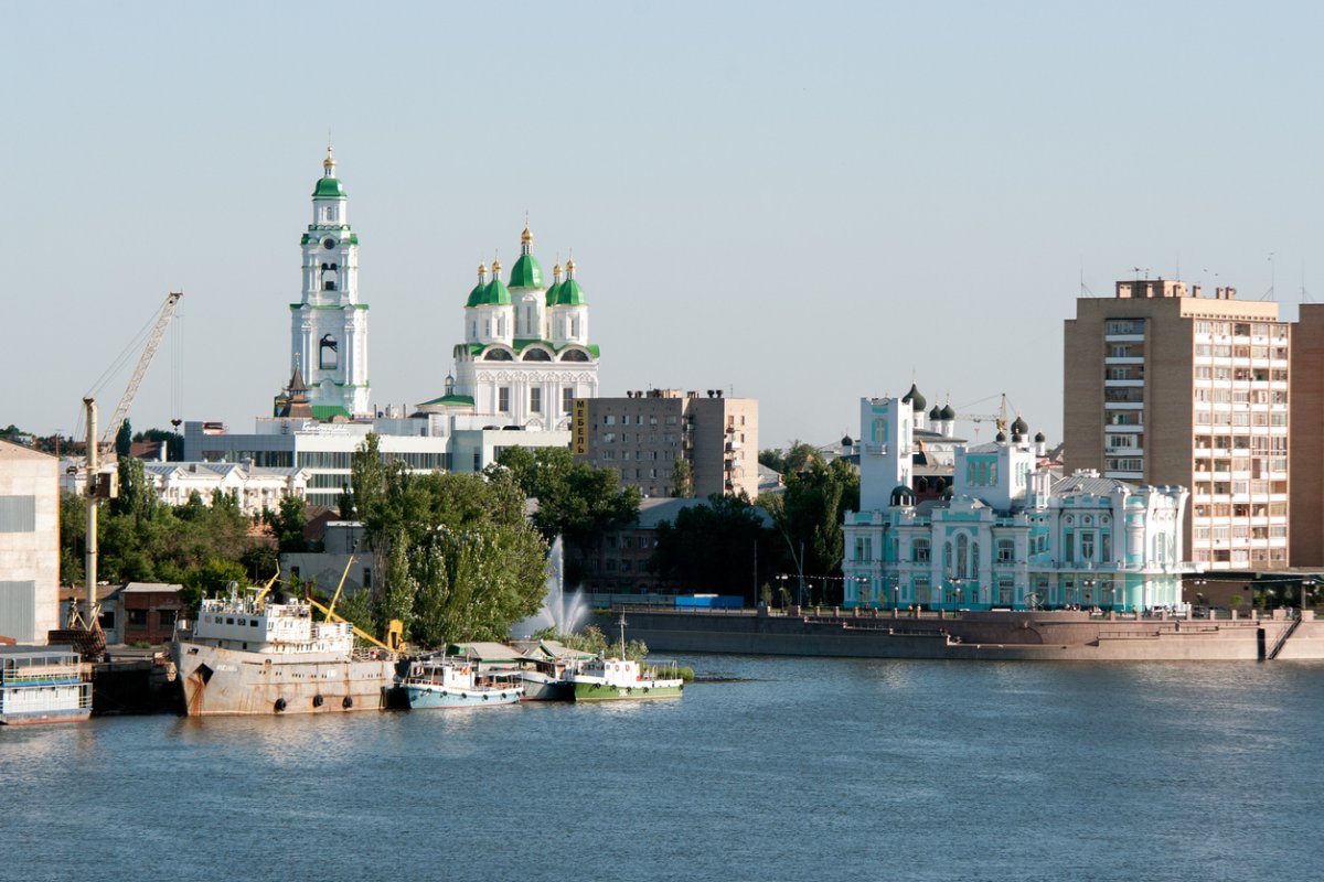 Астраханский Кремль надвратная Церковь