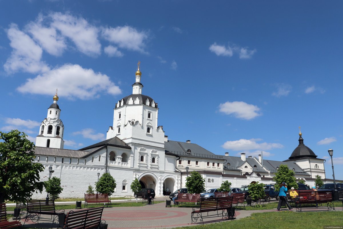 Поволжье символика памятник