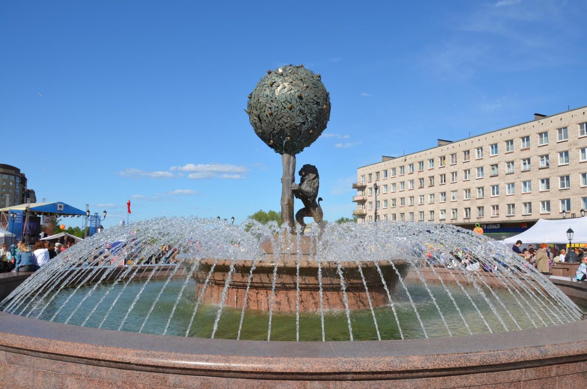 Фонтан в Ломоносове