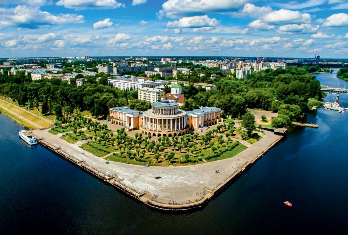 Тверь стрелка Тверцы и Волги