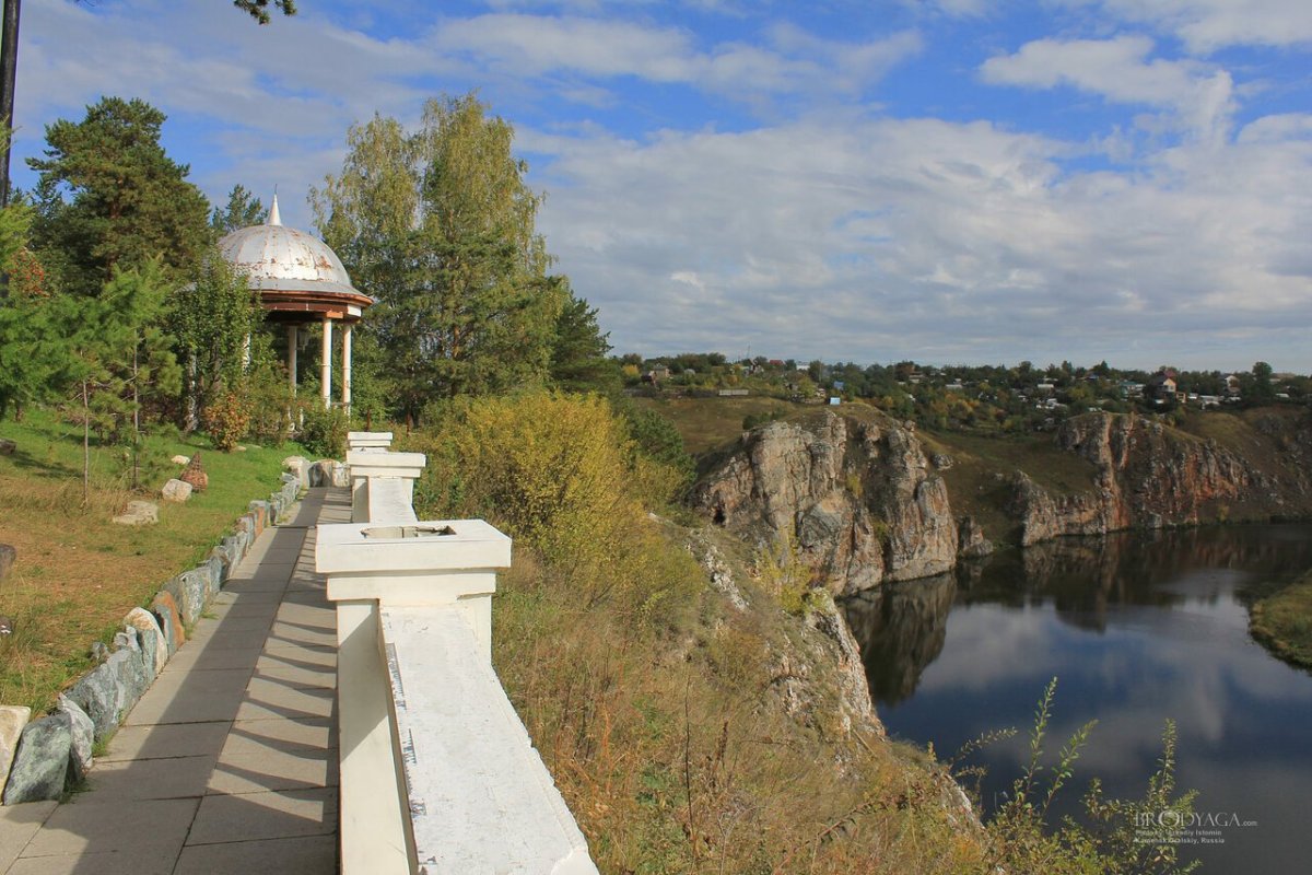 Скульптура Лось Каменск-Уральский
