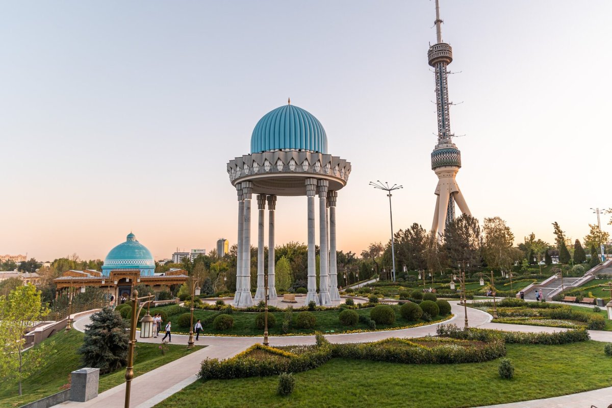Площадь Регистан в Самарканде