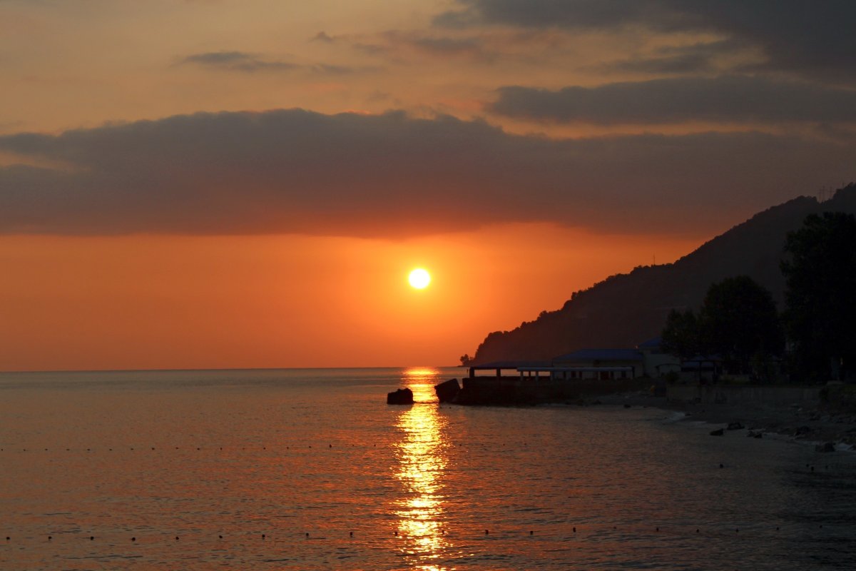 Абхазия Гагра закат море