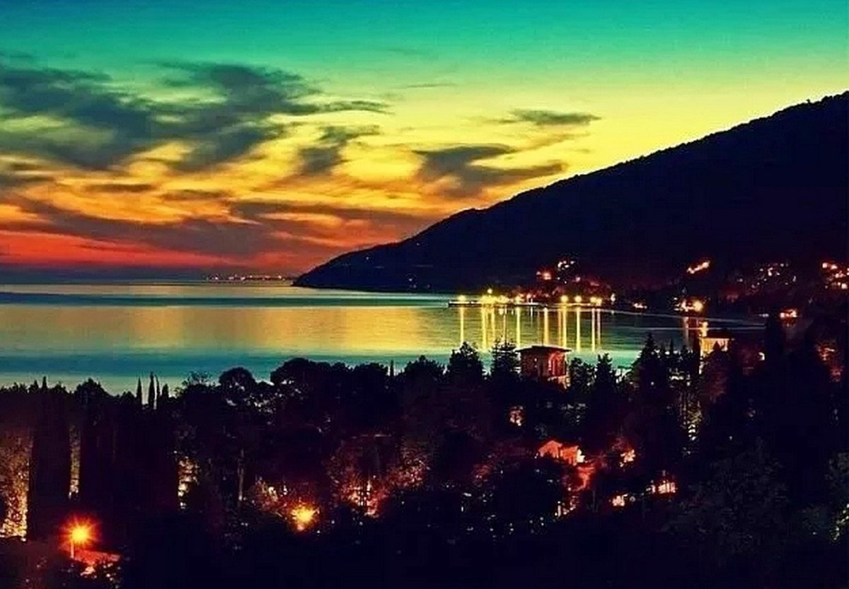 Гагра море горы