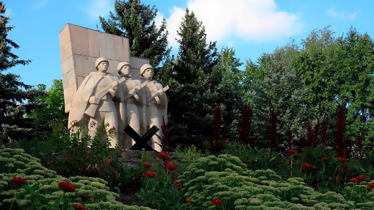 Холм славы город Кузнецк