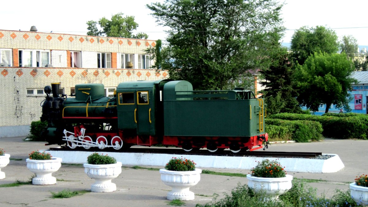 Памятник паровозу Кузнецк Пензенская