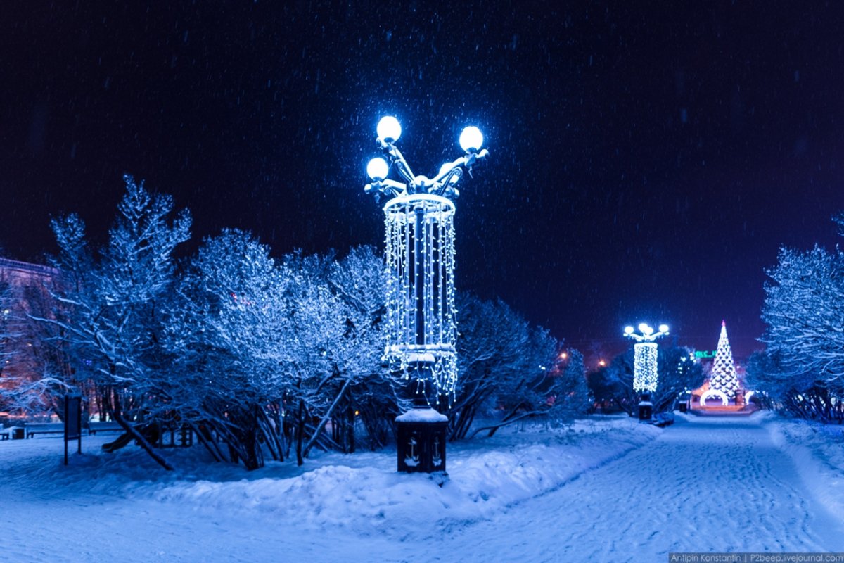 Ночной зимний Мурманск
