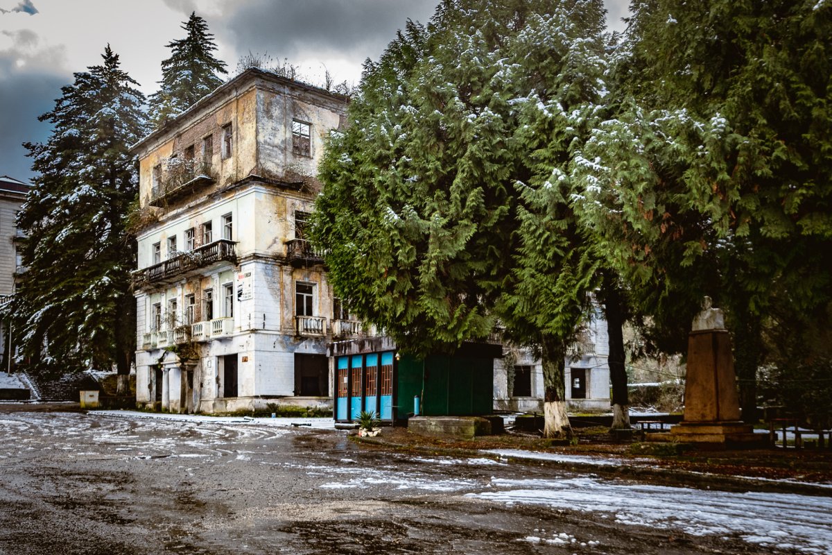Акармара город-призрак в Абхазии