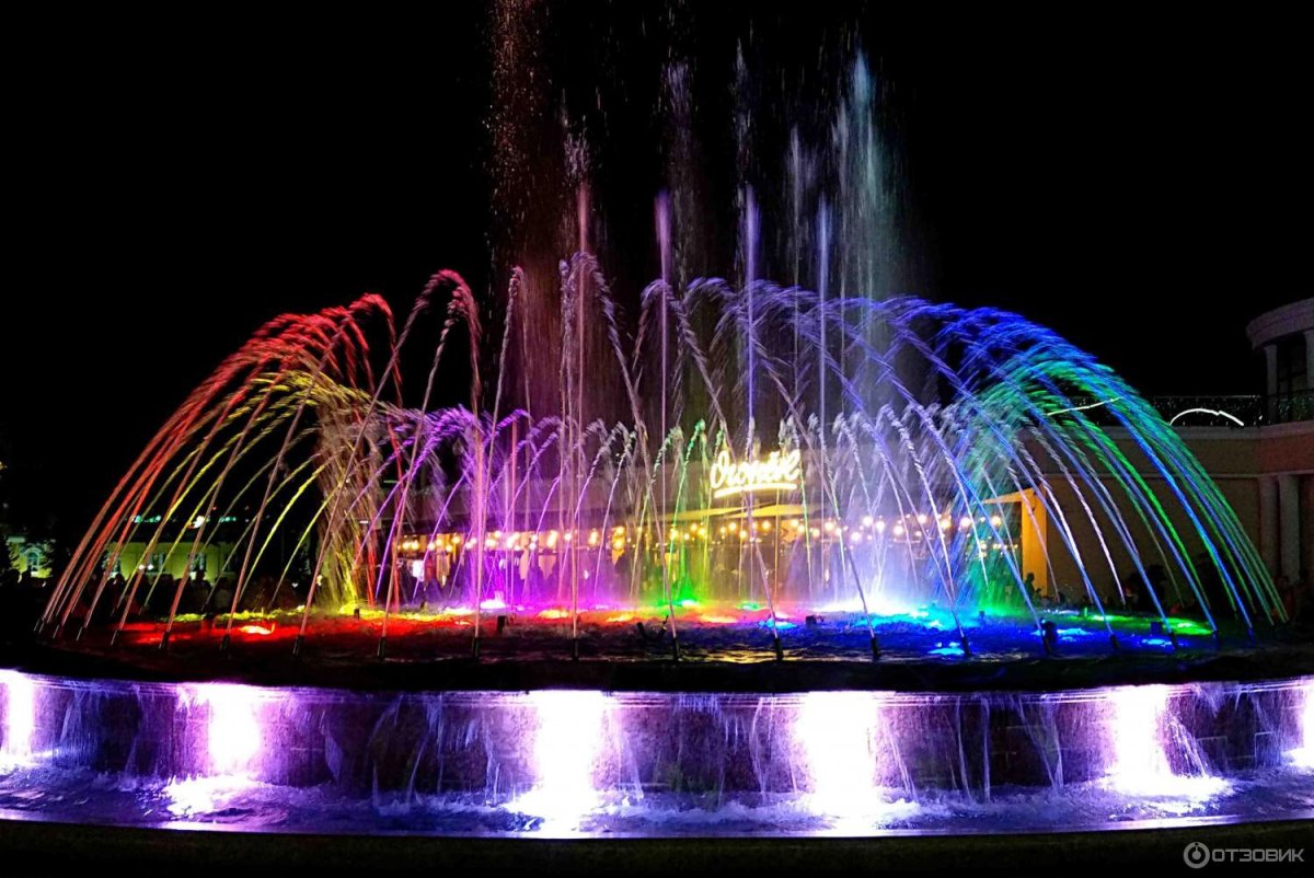 Fountain at Teatralnaya Square Краснодар