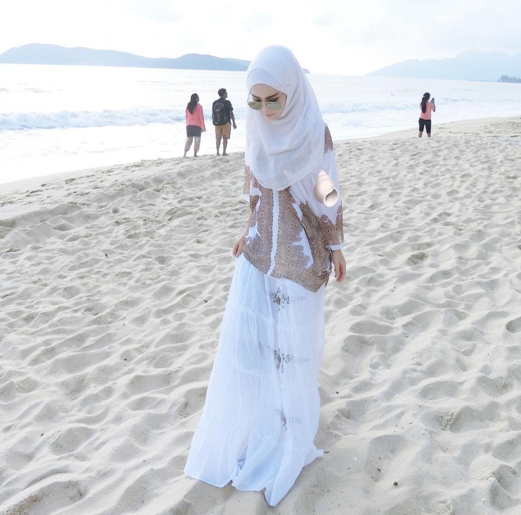 Паранда. Буркини никаб. Прозрачный хиджаб. Мусульманки летом. Мусульманки на пляже.