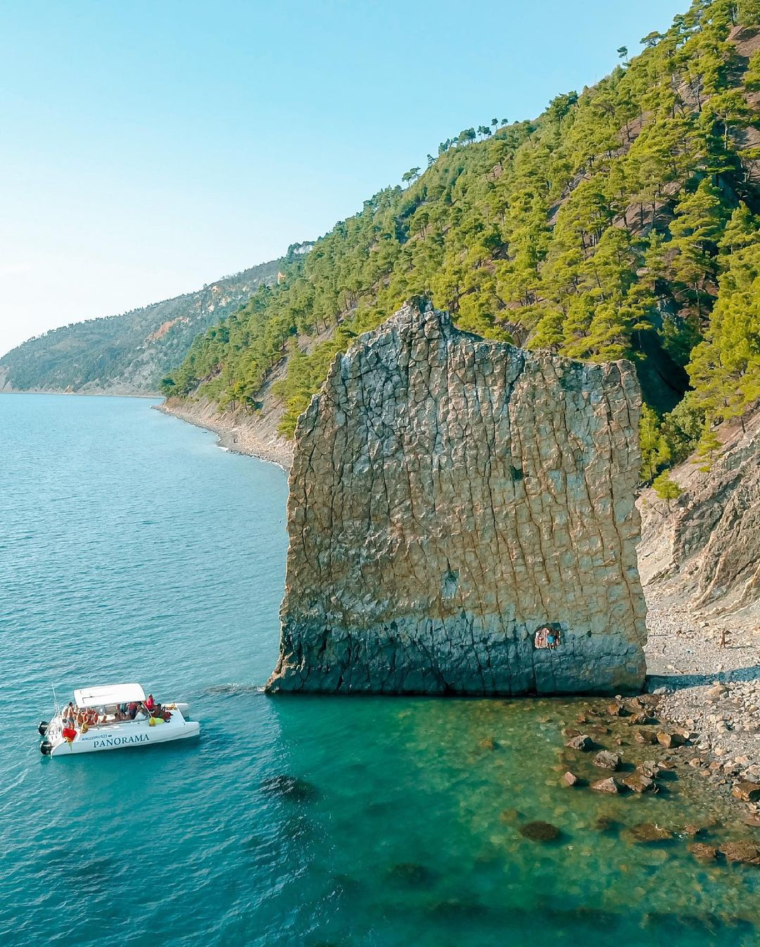 Скала Парус в Геленджике. Краснодар море.