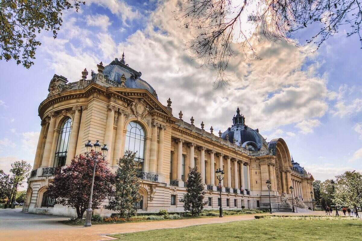 Париж petit Palais