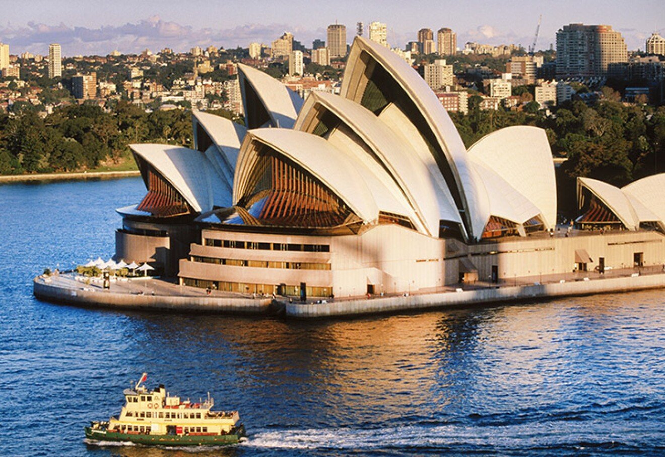 Какие есть известные здания. Оперный театр в Сиднее. Сидней опера Хаус. Сиднейская опера в Австралии.