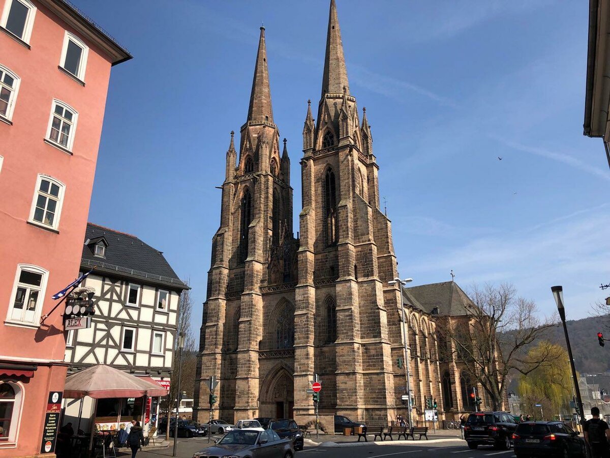 Немецкий св. Церковь св. Елизаветы Германия Марбург. Церковь Санкт Элизабет в Марбурге. Элизабеткирхе в Марбурге.