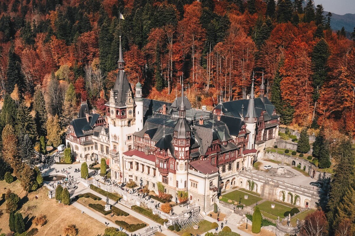 Замок Пелеш Румыния