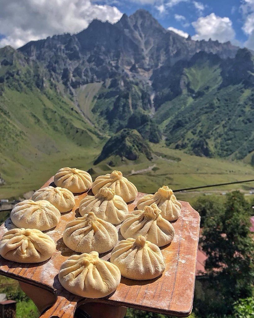 Казбеги Грузия застолье