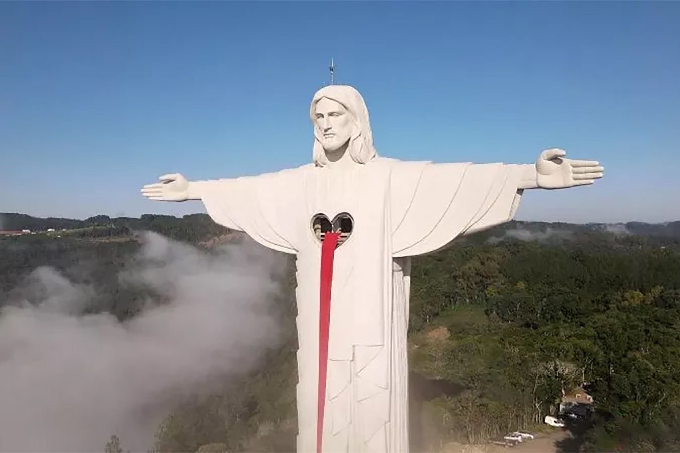 статуя христа в доминикане