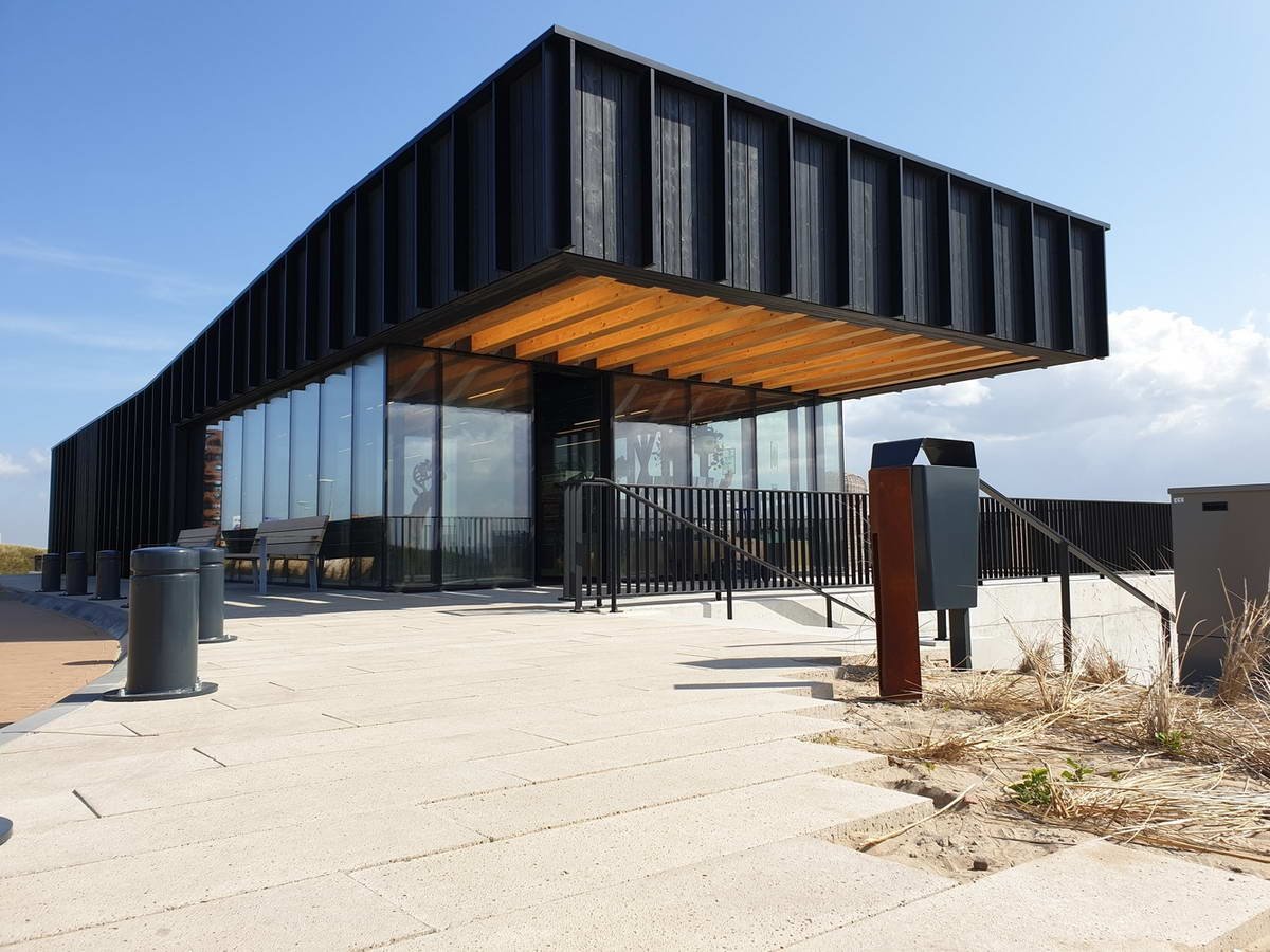 Qurios Zandvoort / 2by4-Architects