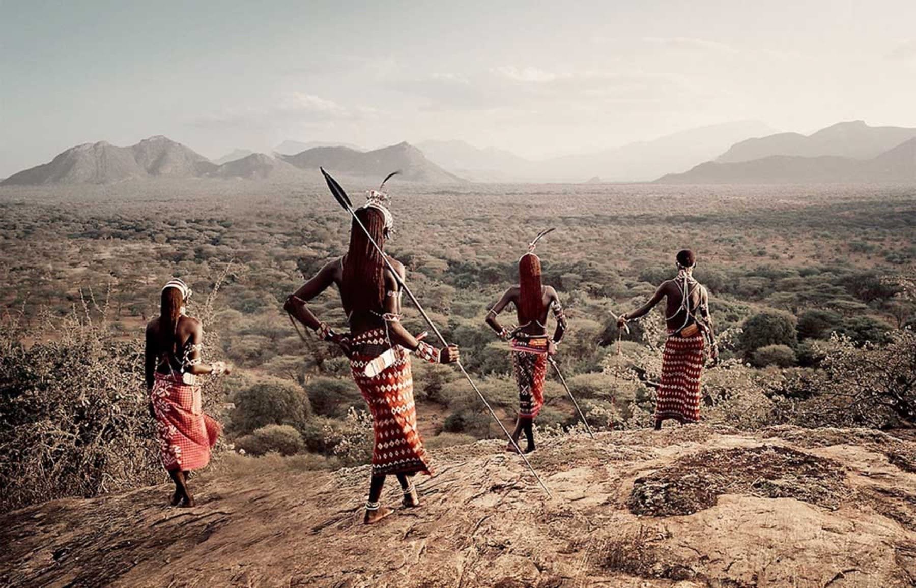 Tribe people. Племя Самбуру Кения. Племя Самбуру Африка Кения. Самбуру Масаи народ. Воин Масаи.