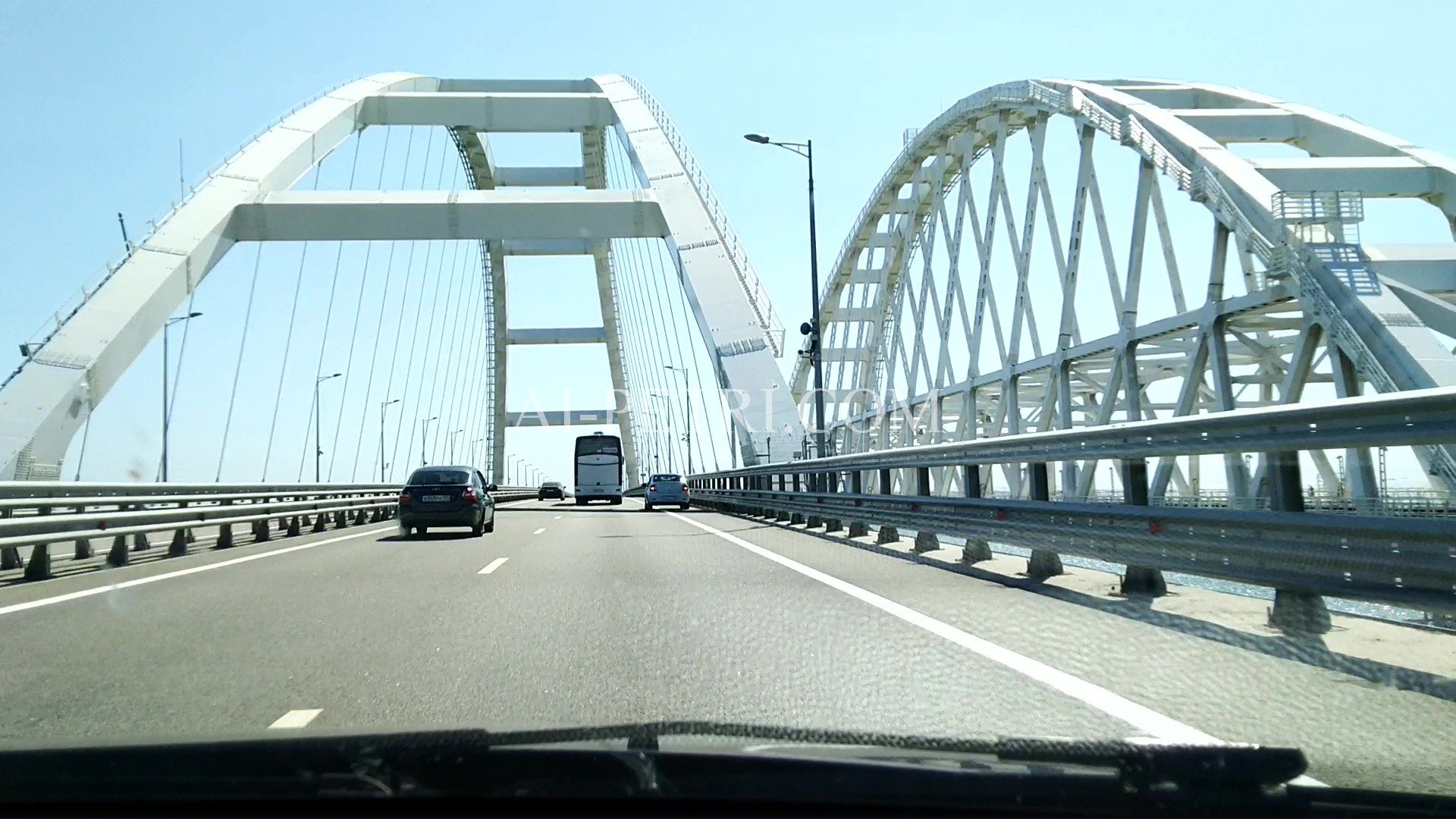 Крымский мост сегодня время. Крымский мост 2021. Крымский мост 2021 год. Крымский мост через Керченский пролив. Крымский мост 2020.
