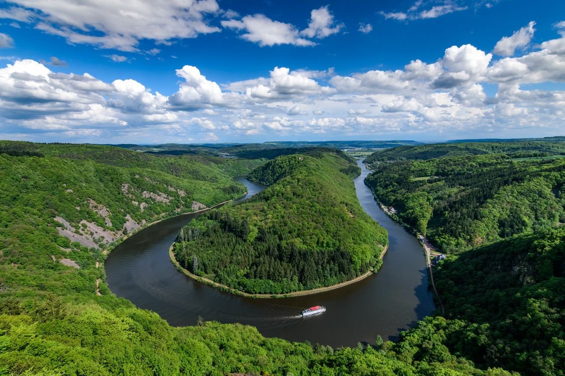 Река Амазонка — ; река Ориноко — .
