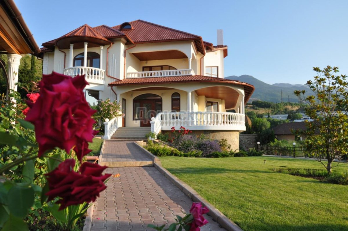 Вилла в Крыму у моря