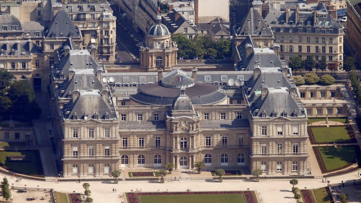 Дворцы парижа
