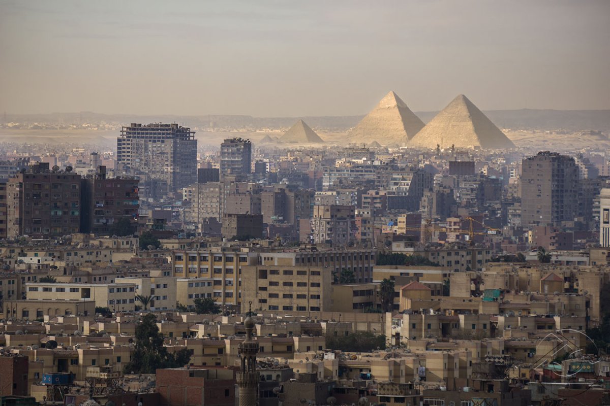 Вид на пирамиды с улиц каира
