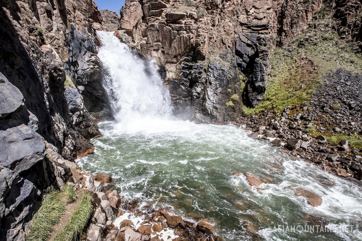 Водопады ущелья Барскоон
