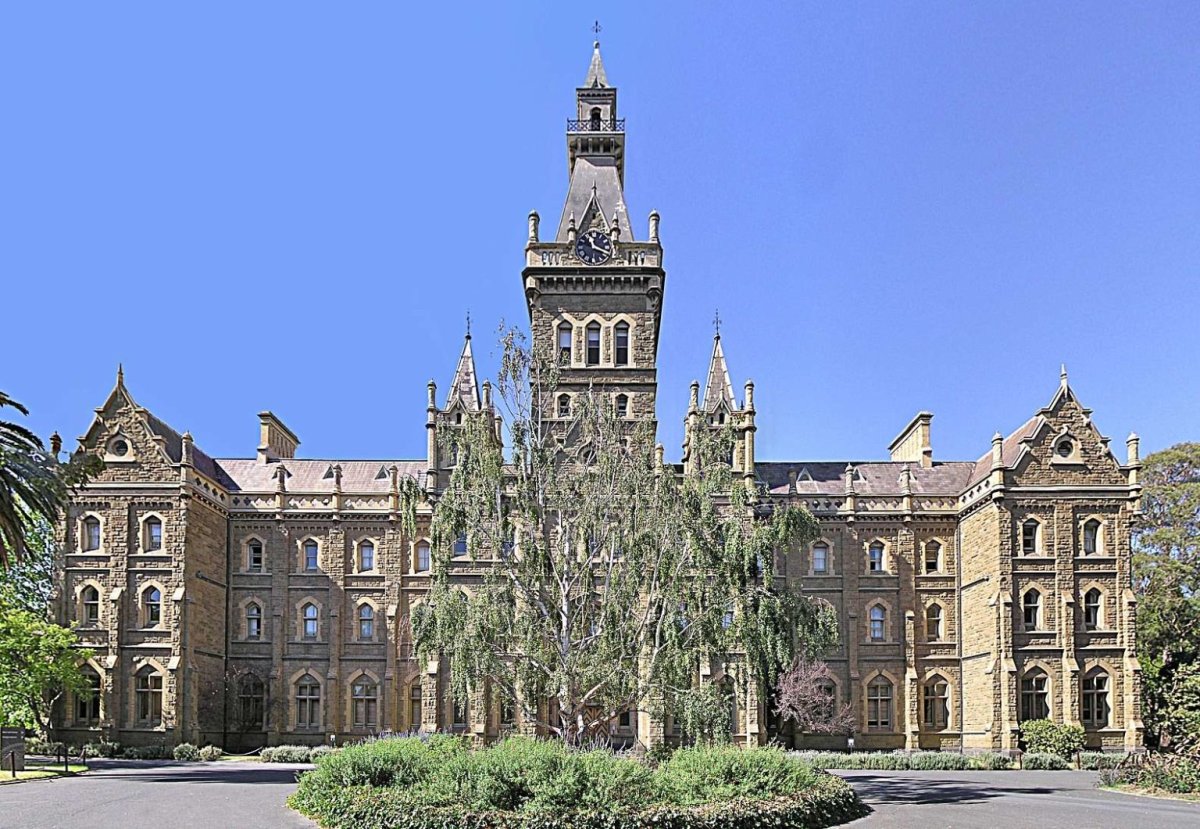 Университет мельбурна австралия