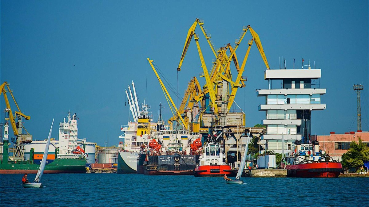 Морской порт Батуми