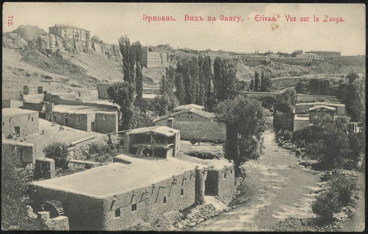 Нораванк осенью Армения